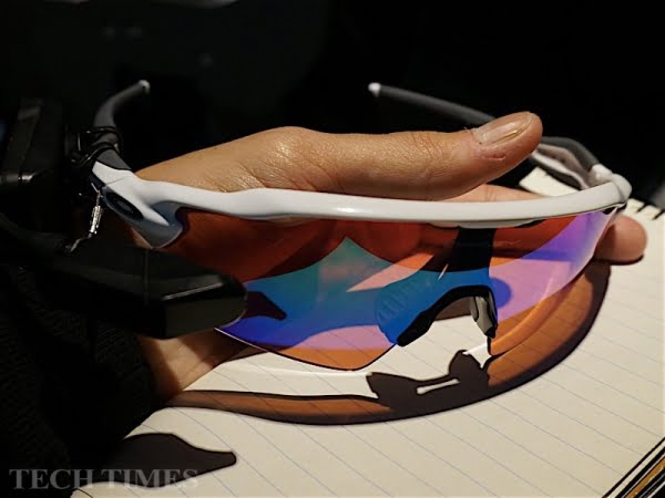 Hands On With Garmin S Varia Vision Clip Turning Bicycle Glasses Into